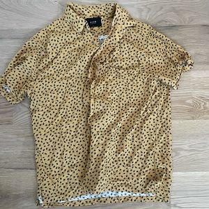 Neuw yellow with black specks short sleeved button up